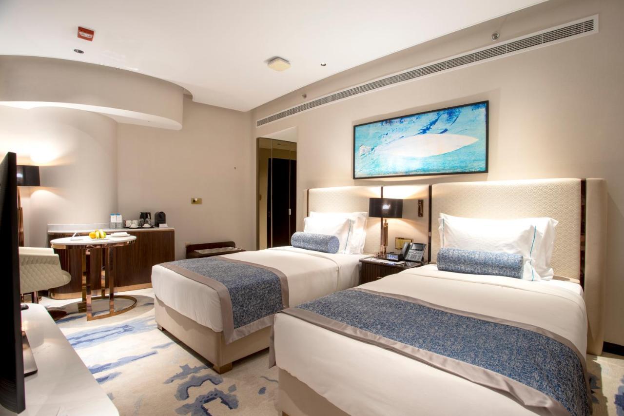 Century Marina Hotel - Lusail Kültér fotó Deluxe Room