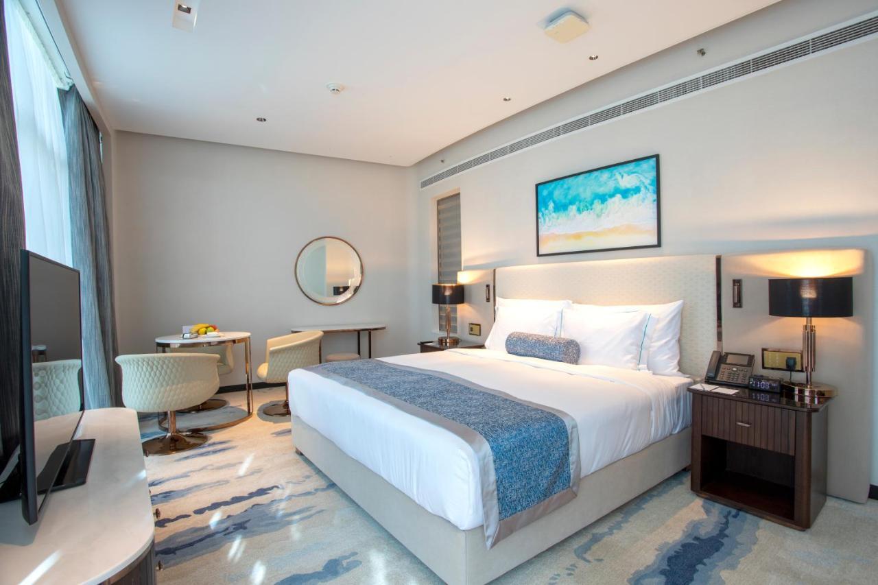 Century Marina Hotel - Lusail Kültér fotó Deluxe Room