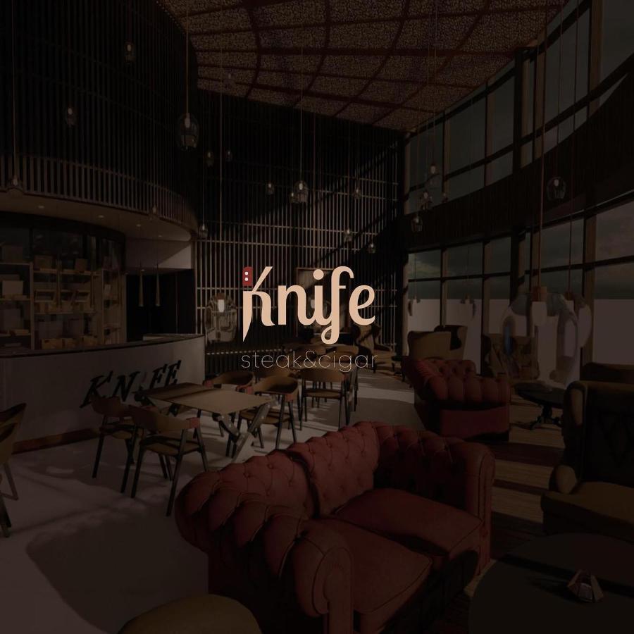 Century Marina Hotel - Lusail Kültér fotó Interior of iKnife